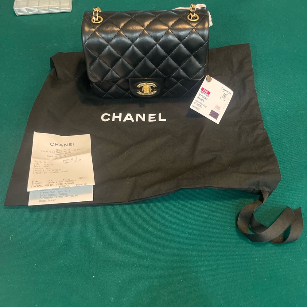 CHANEL Black Quilted Shoulder Bag with Gold Hardware